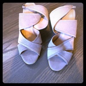 New- Banana republic suede ankle strap sandal